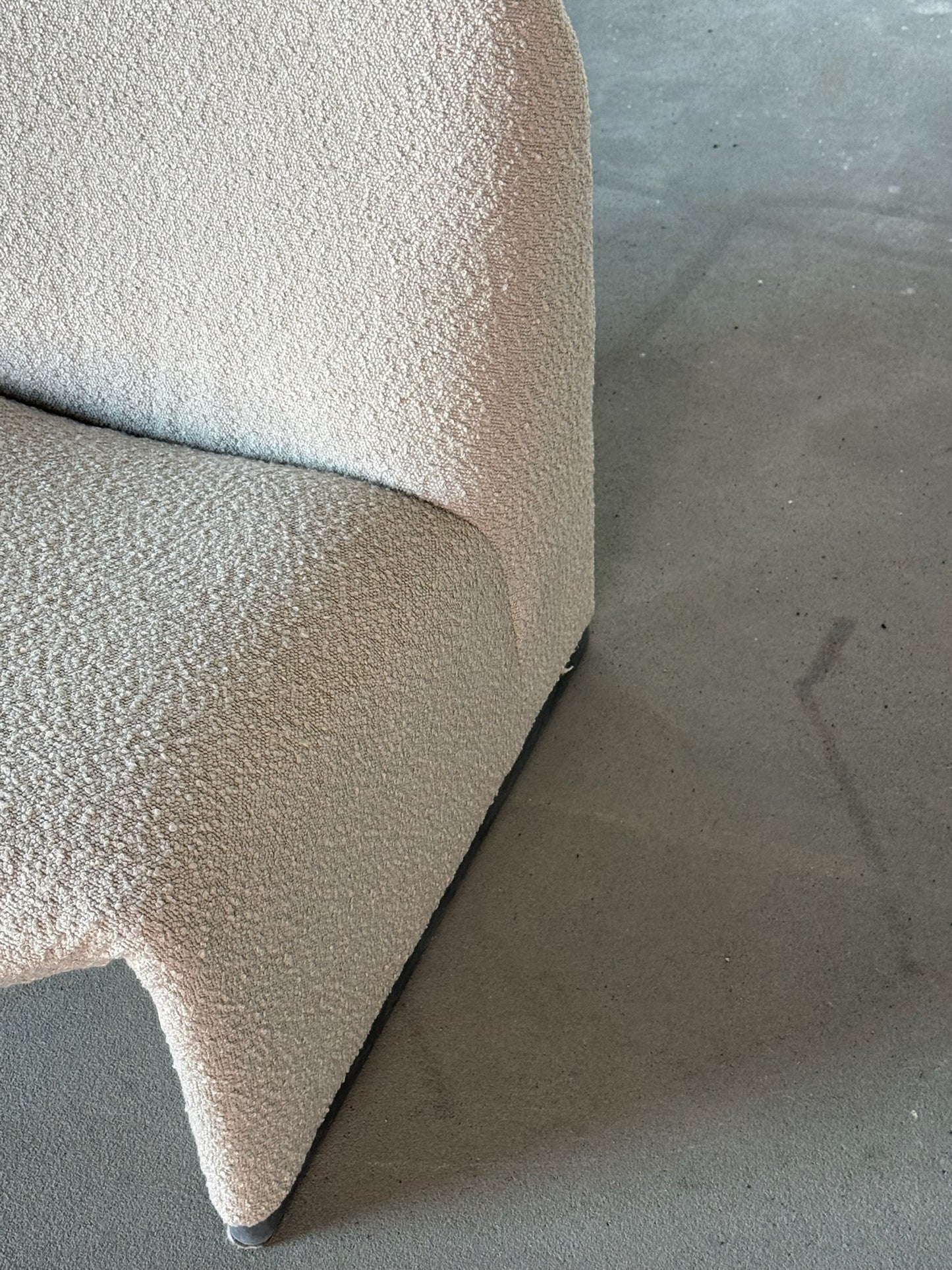 ALKY bouclé chair