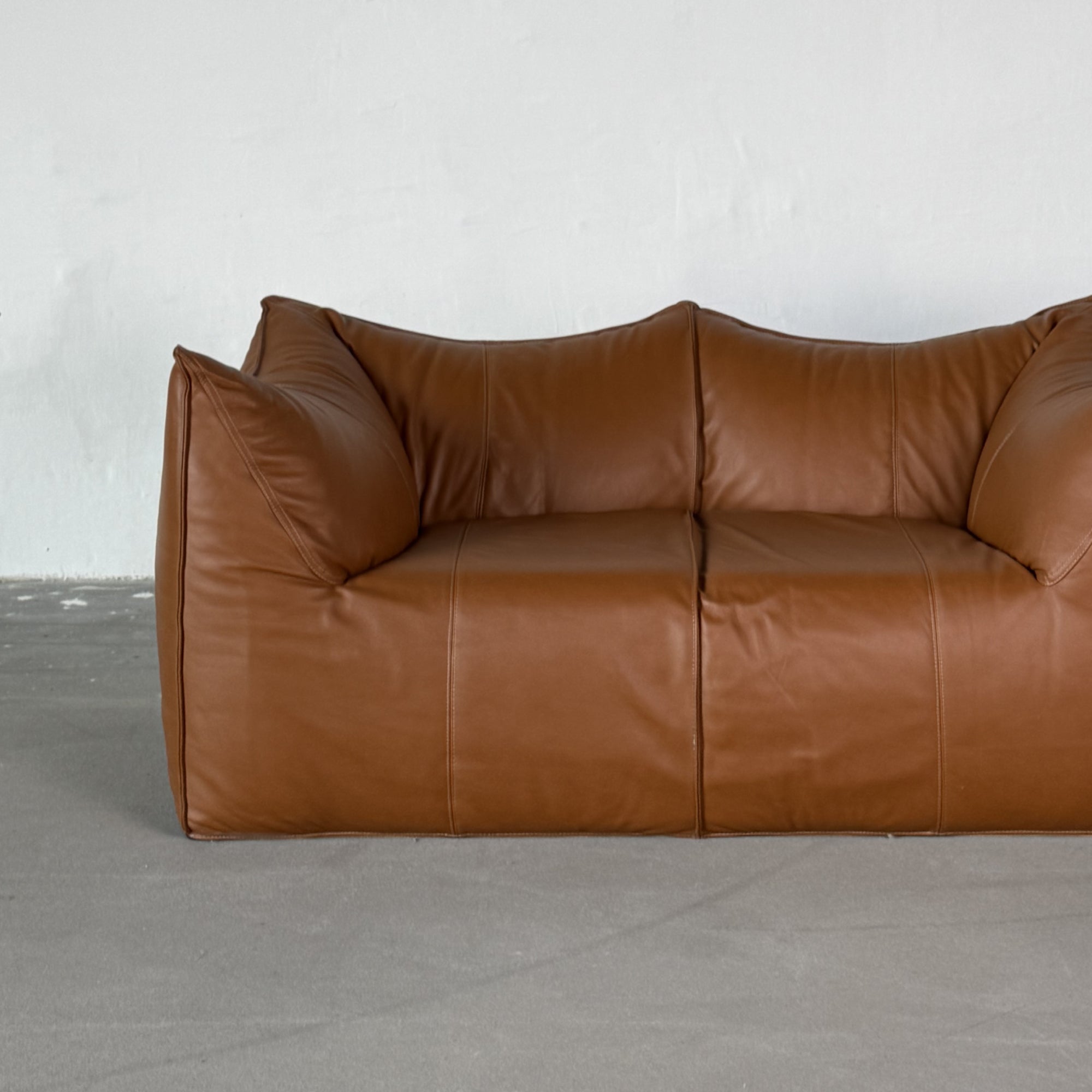 LE BAMBOLE caramel leather sofa