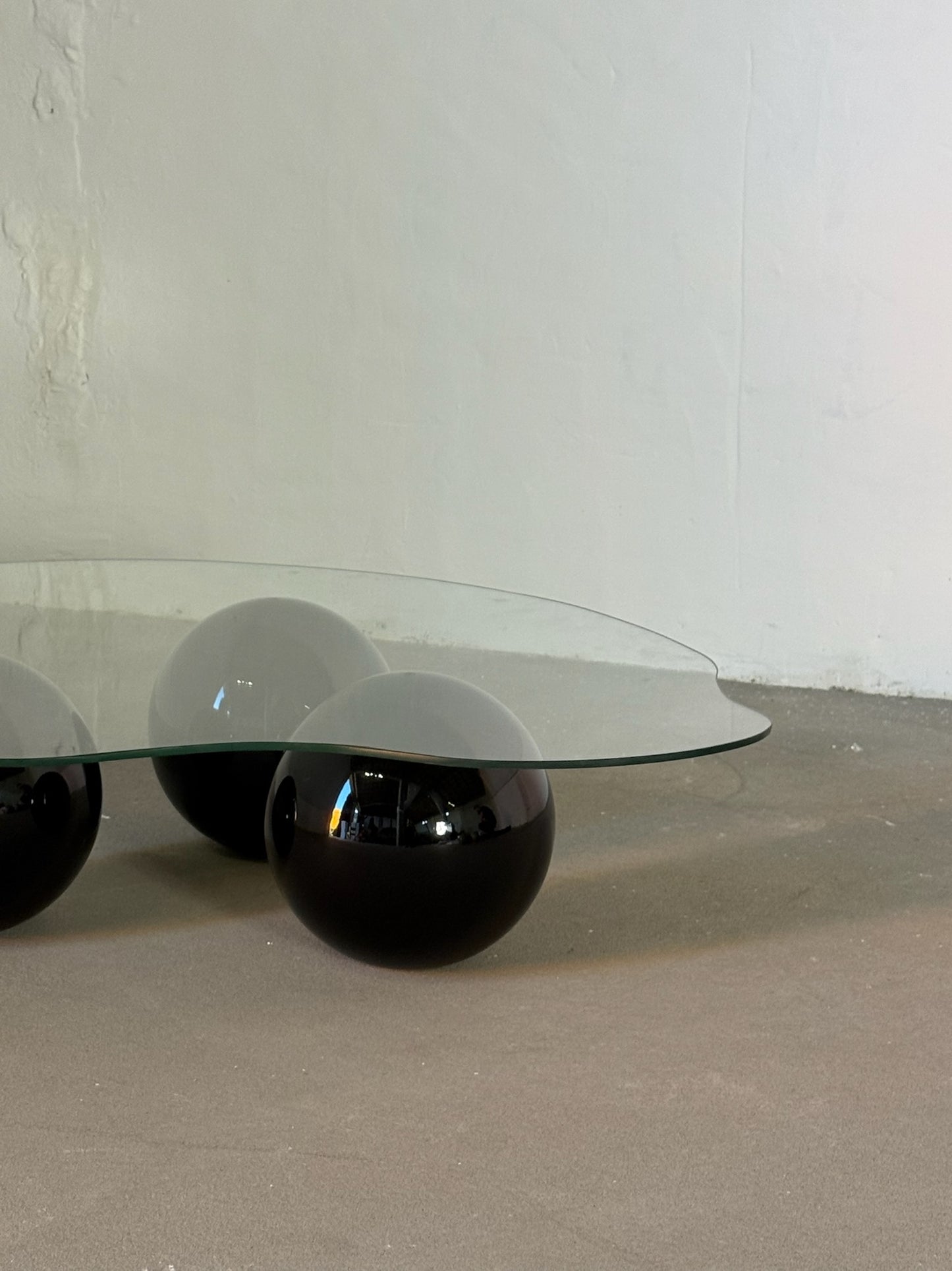 SPHERE black coffee table