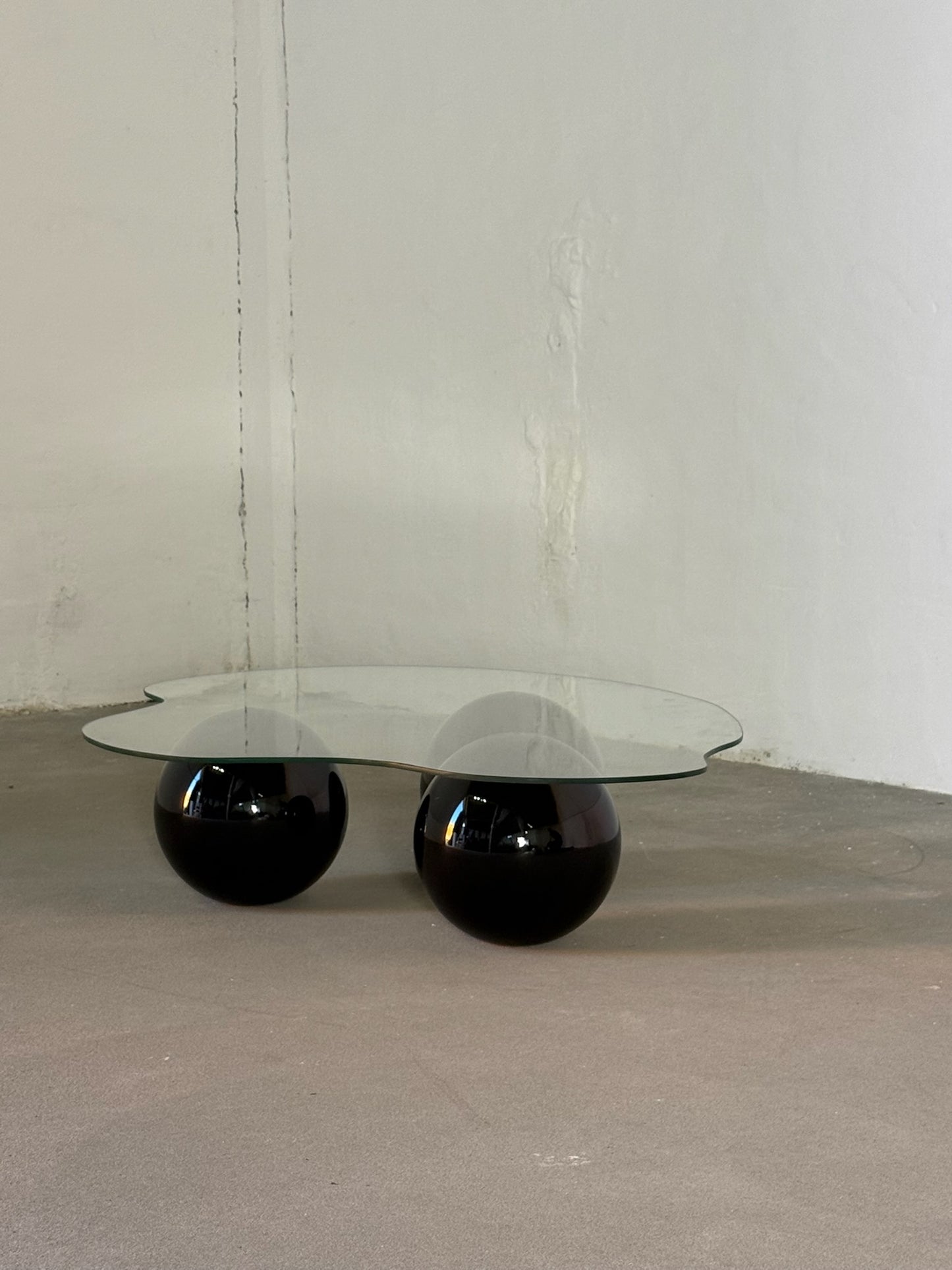 SPHERE black coffee table