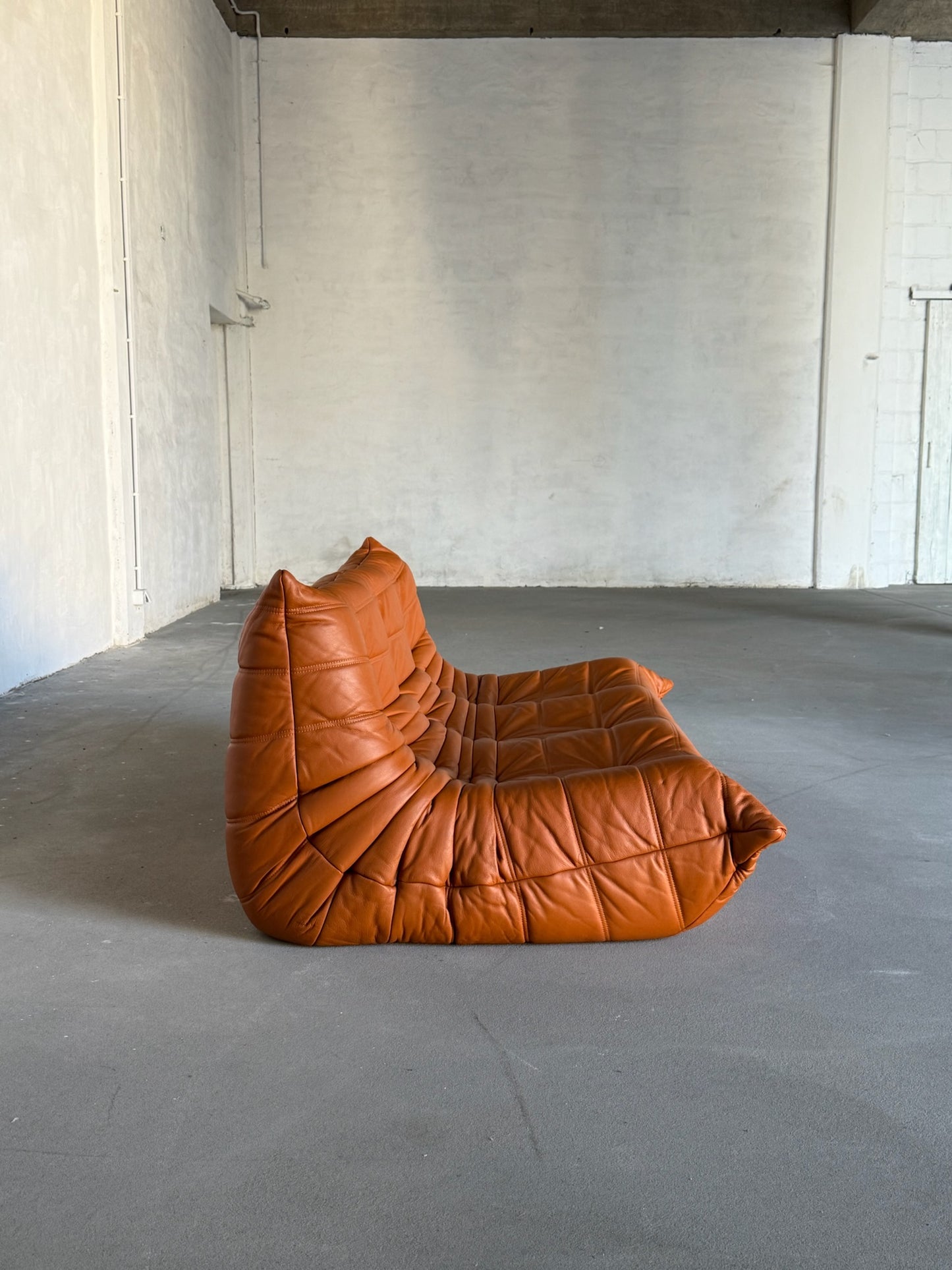 TOGO caramel leather sofa