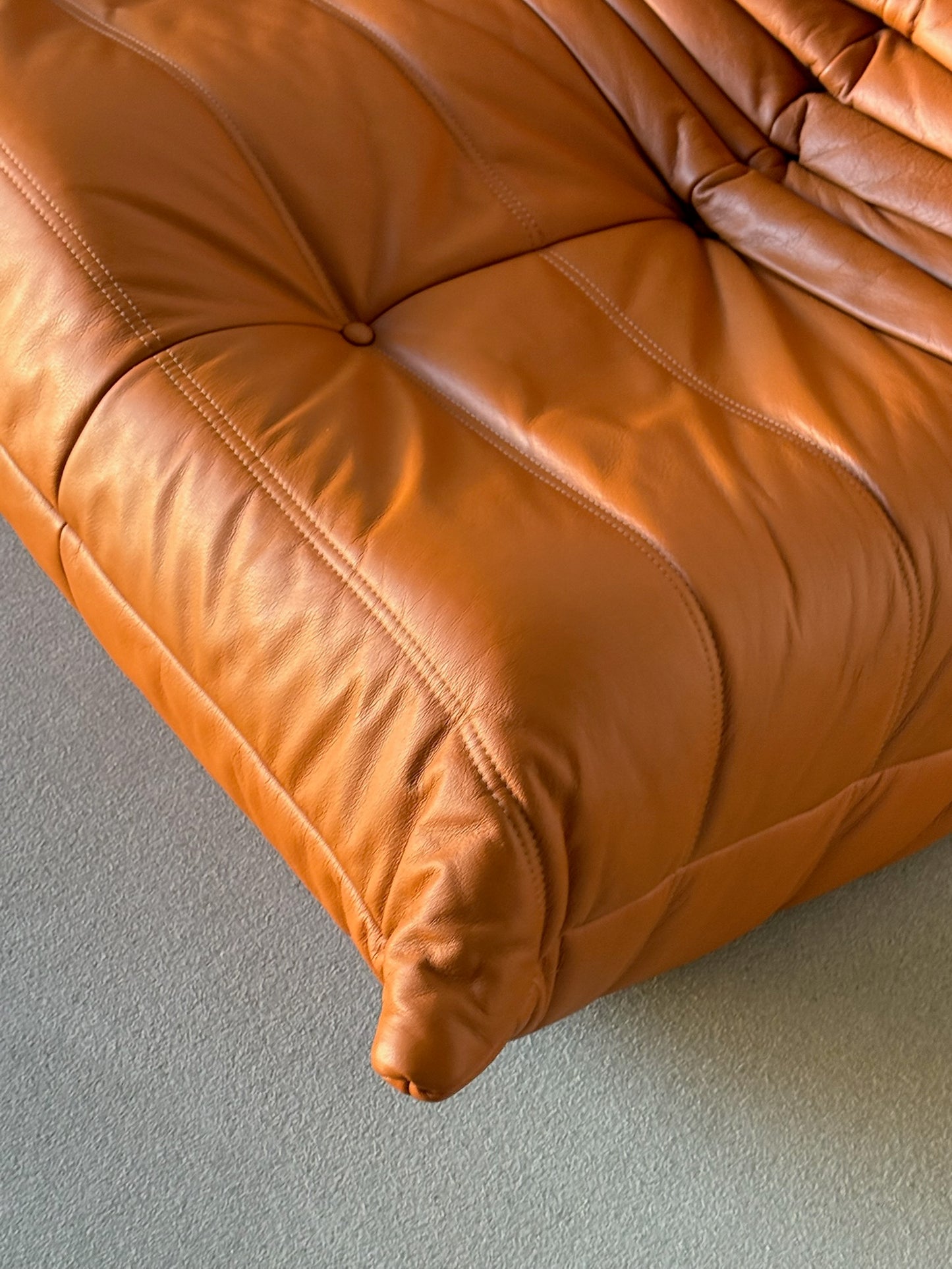 TOGO caramel leather sofa